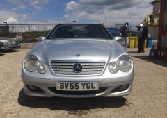 Dezmembrez Mercedes-Benz C200 coupe 2.2 cdi