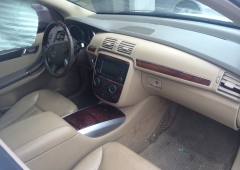 Mercedes-Benz R 320